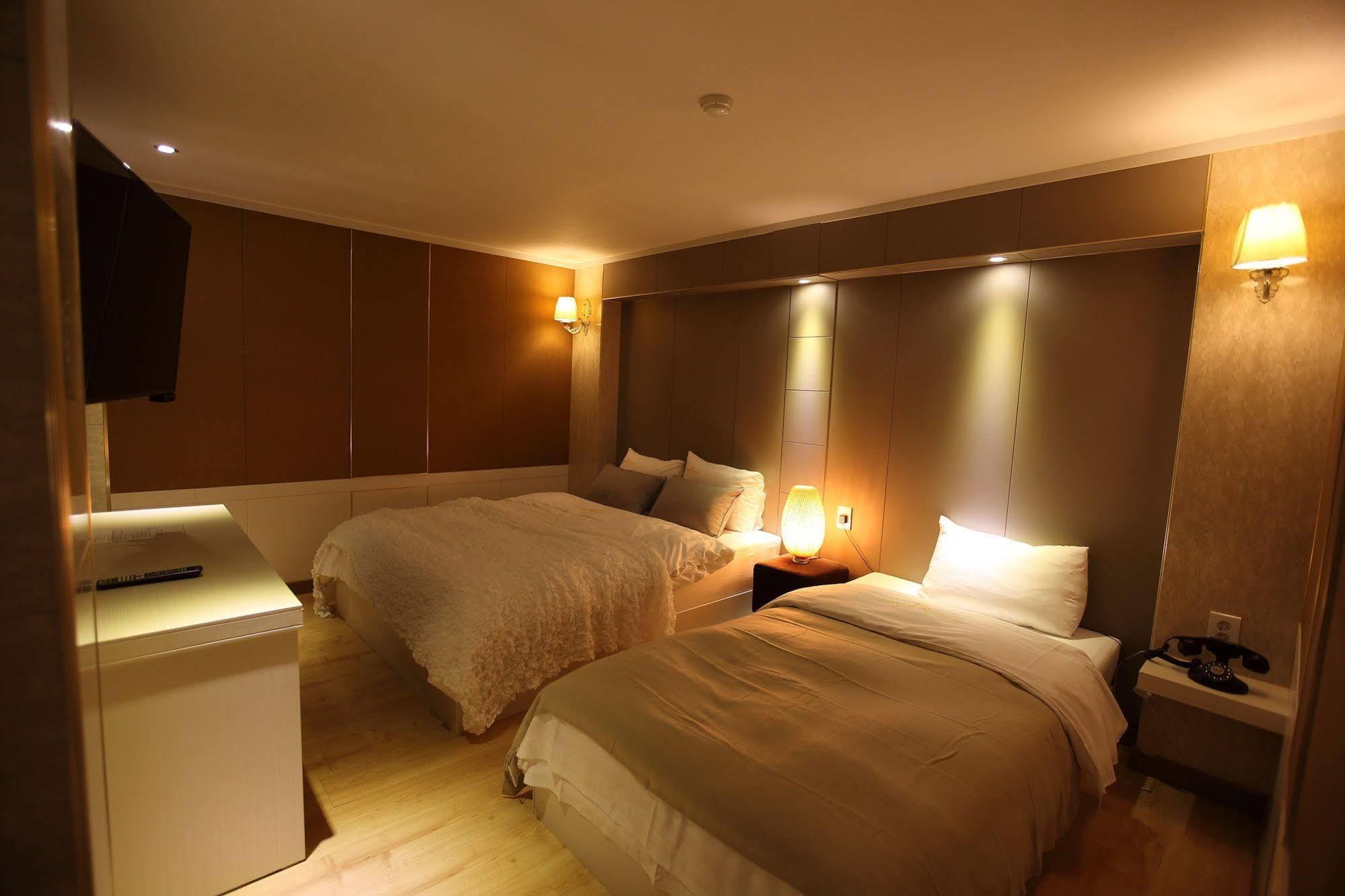 River Hotel Namwon Exterior foto